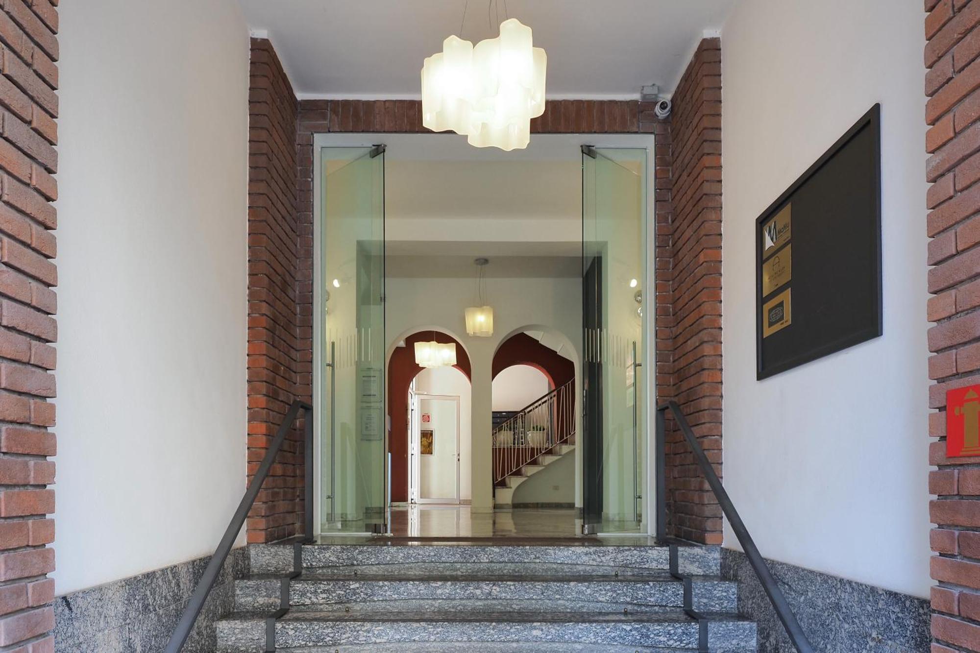 Missori Luxury Apartments Милан Экстерьер фото